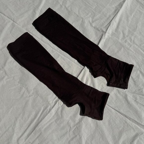 Aryasense Bamboo Yoga Spats Legwarmers, Stirrup, Dark Brown - Picture 3 of 6